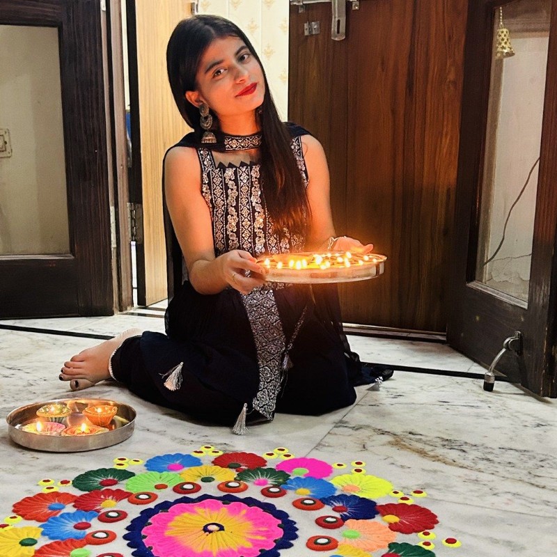 Mahak Api Mahak Sharma ️ (@mahak_s2005) | Snapchat Stories, Spotlight & Lenses