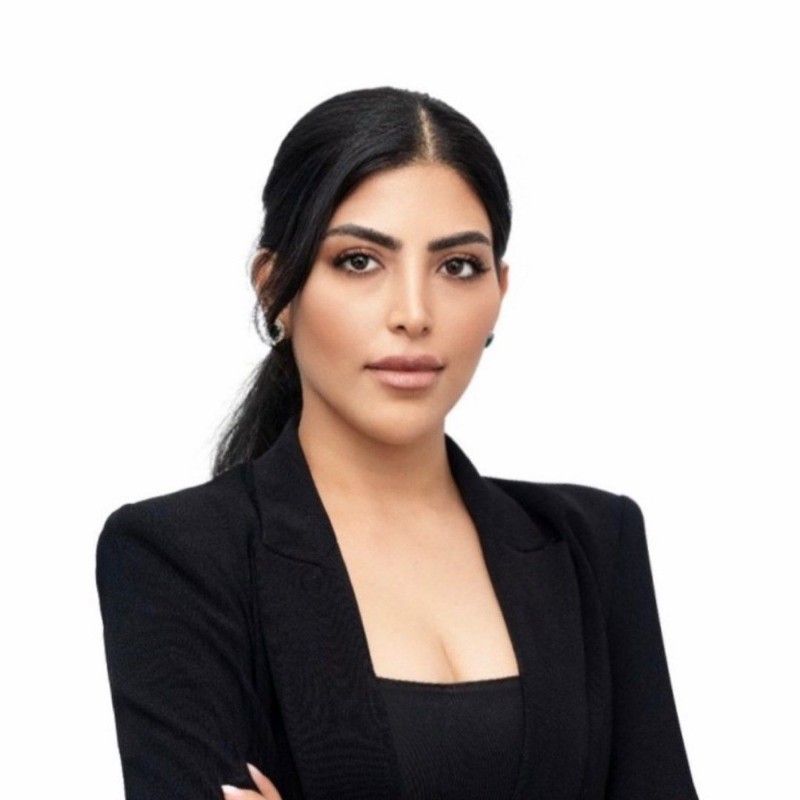 Majida Housni (@majidahousni) | Snapchat Stories, Spotlight & Lenses