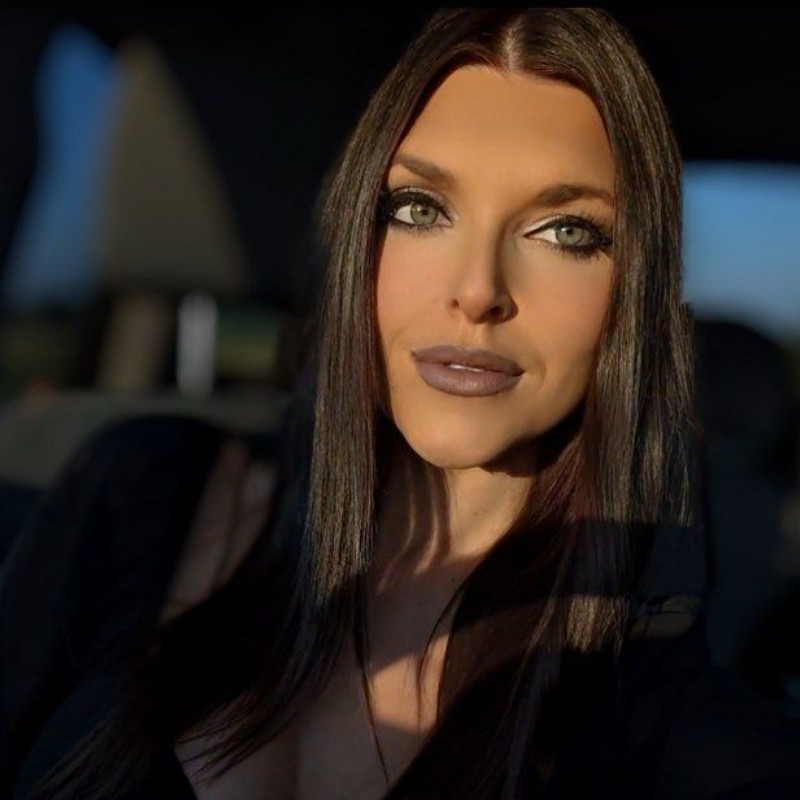 Mandy Davis (@mandydavis.93) | Snapchat Stories, Spotlight & Lenses