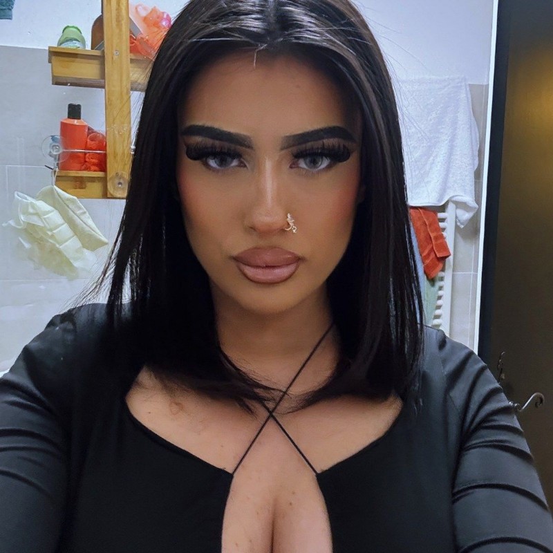 Api Mariaa MARIAA de RETOUR ‼️ (@mariezwo) | Snapchat Stories, Spotlight & Lenses