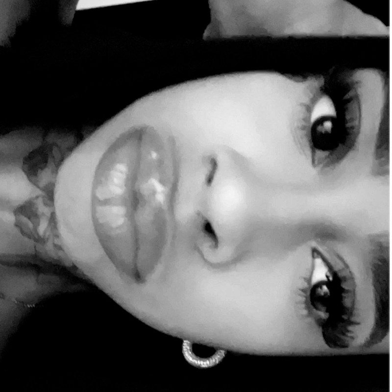 melanie ricch🧛🏽‍♀️ (@melaniericcchh) | Snapchat Stories, Spotlight & Lenses