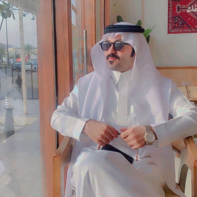 مشعل ال معمر (@meshal202) | Snapchat Stories, Spotlight & Lenses