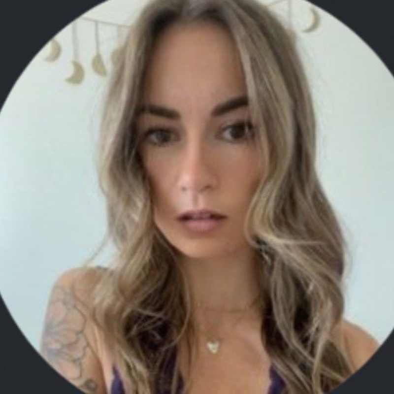 Mia Monroe (@miamonroefans) Snapchat Stories, Spotlight & Lenses