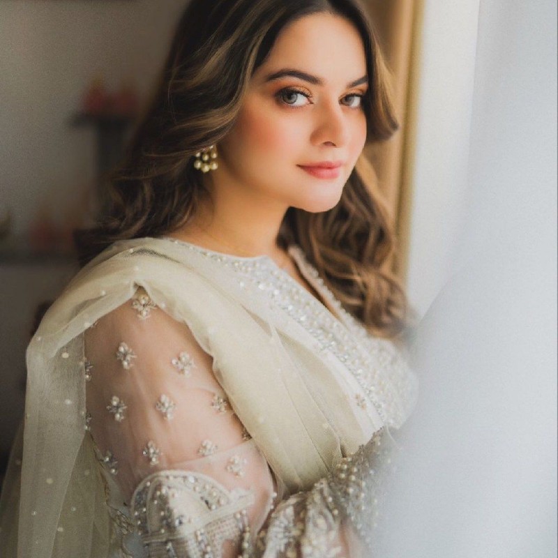 Minal Ahsan (@minal.official) | Snapchat Stories, Spotlight & Lenses