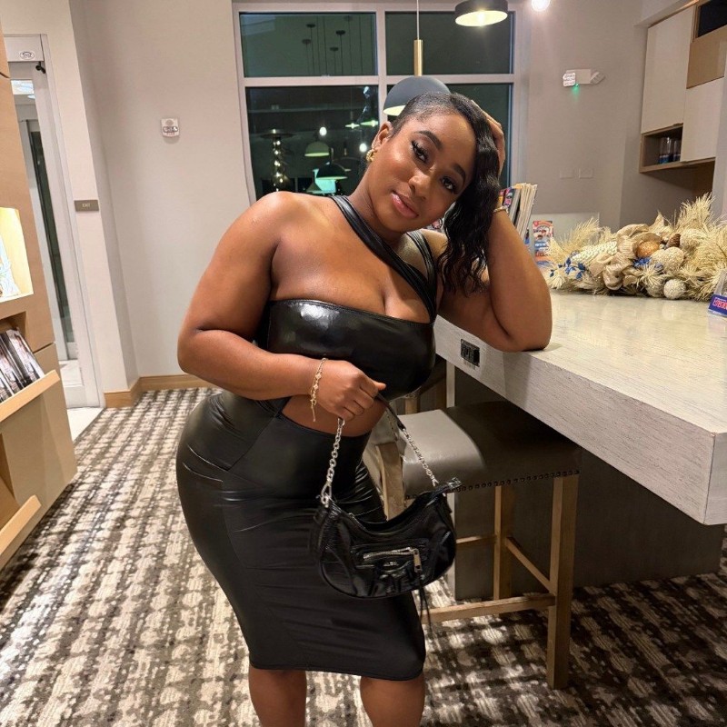 Miss-funsize🤑♏️ (@miss-funsize) | Snapchat Stories, Spotlight & Lenses