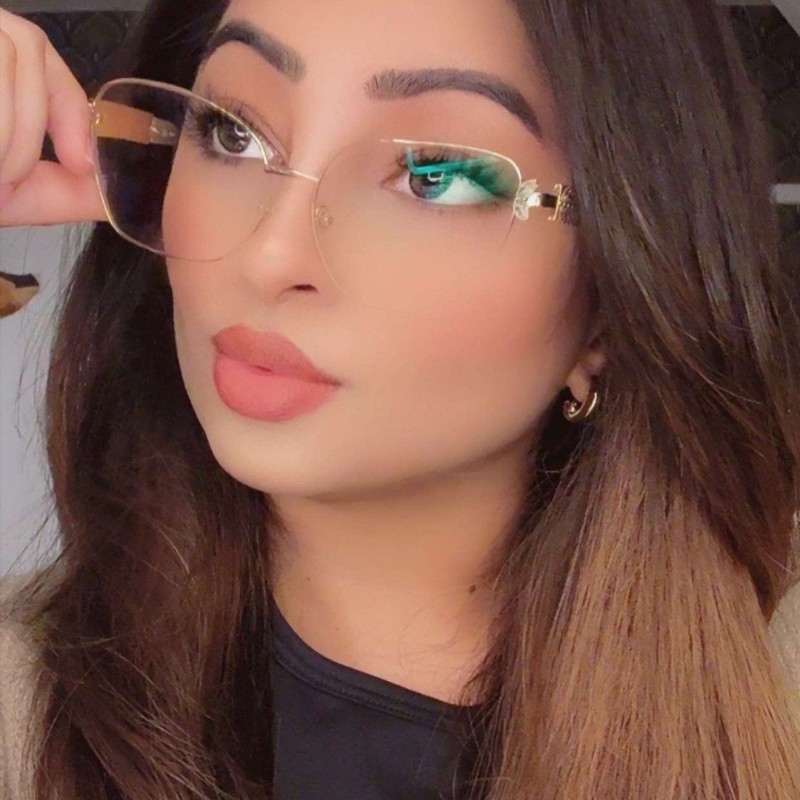 Mehak Aapi Mehak S (@missmhk1) | Snapchat Stories, Spotlight and Lenses