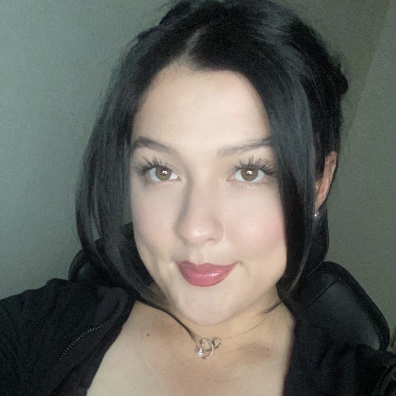 Vanessa Lara (@missnessalara) | Snapchat Stories, Spotlight & Lenses