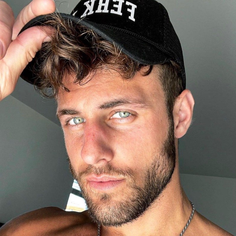 Mitch Eason (@mitchceason) | Snapchat Stories, Spotlight & Lenses