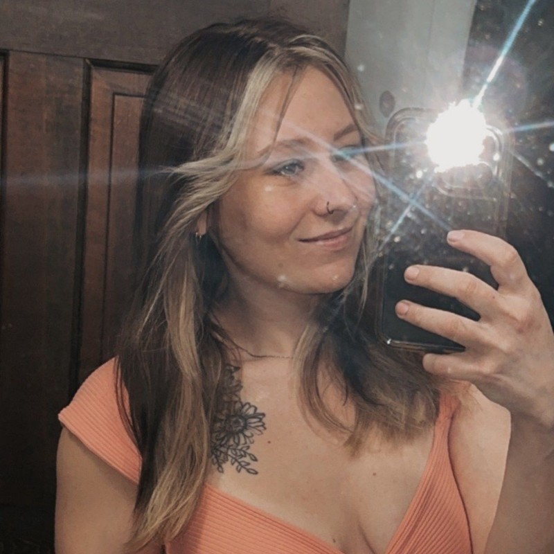 Alyssa jewel (@moparjewel) Snapchat Stories, Spotlight & Lenses