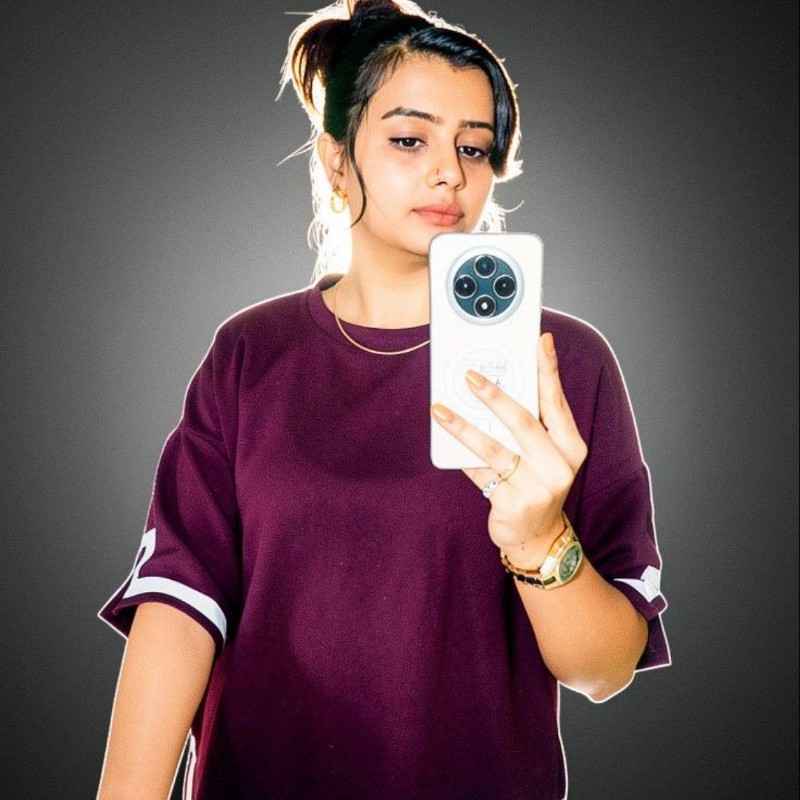 Muskan Mua (@msk_simoo) | Snapchat Stories, Spotlight & Lenses
