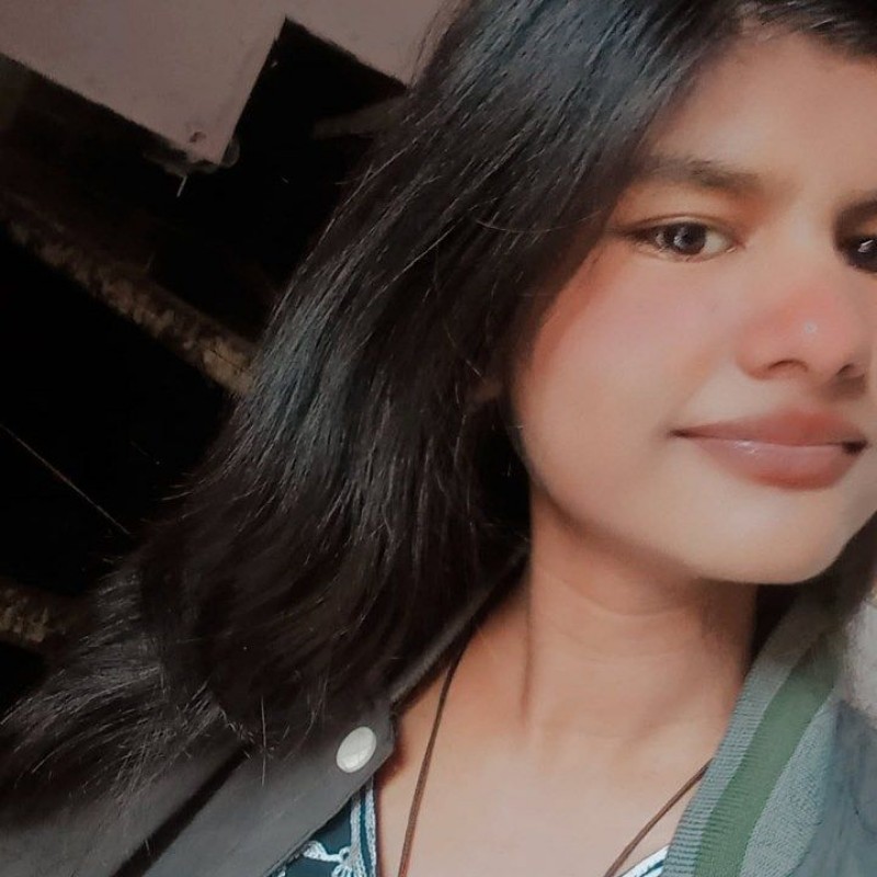 Simran (@munnalal2021601) | Snapchat Stories, Spotlight & Lenses