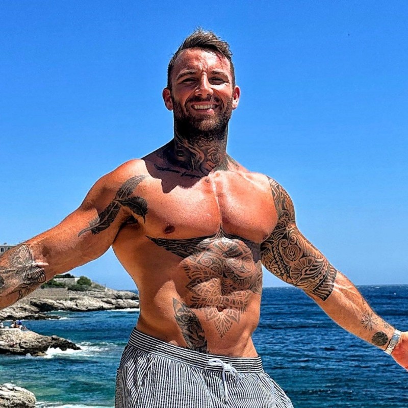 Remi_ragnar (rragnar) Snapchat Stories, Spotlight & Lenses