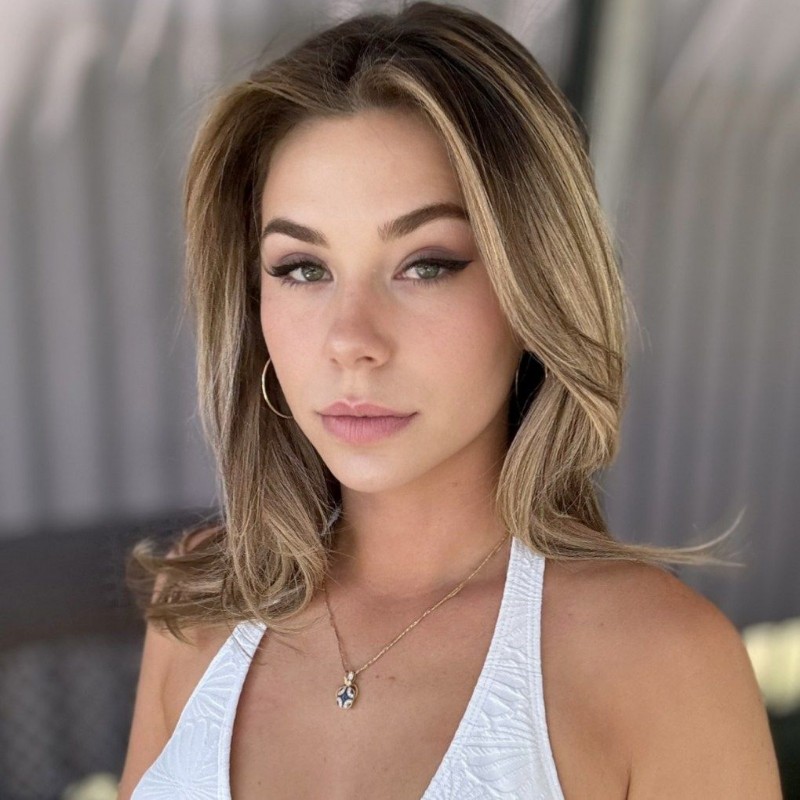 Rae Rockhold (@raerockhold) | Snapchat Stories, Spotlight & Lenses