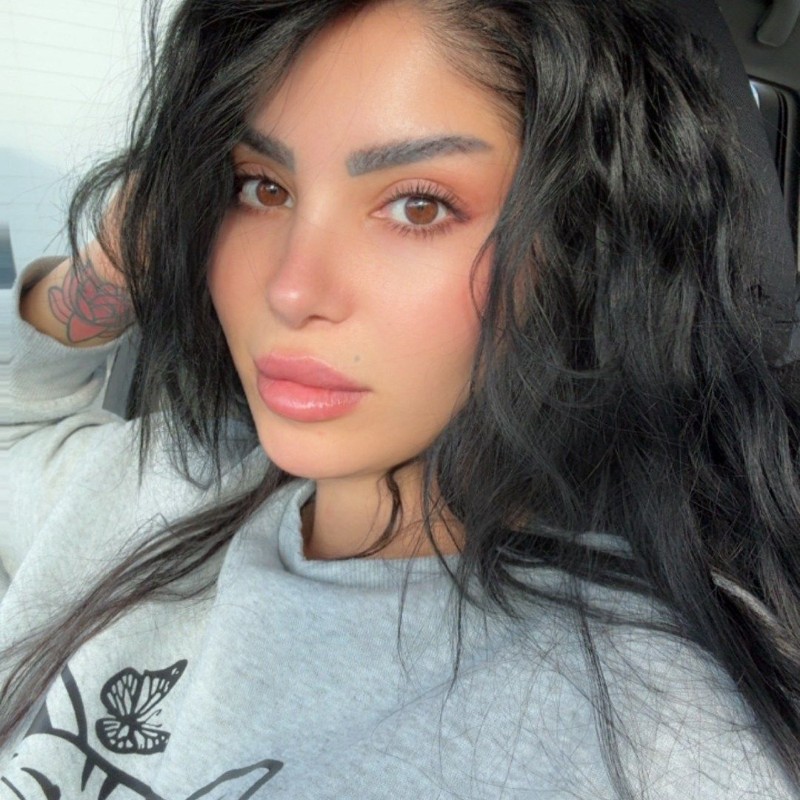 Rasha-qadir (@rasha-qadir) | Snapchat Stories, Spotlight & Lenses