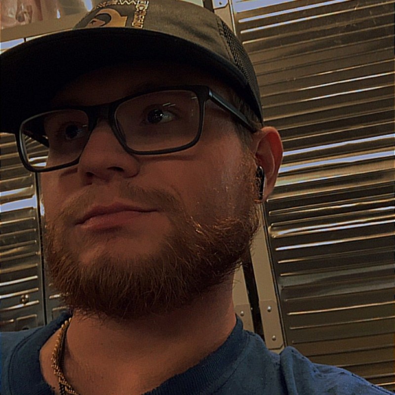 redneck_guy6969 (@redneck_guy6969) | Snapchat Stories, Spotlight & Lenses