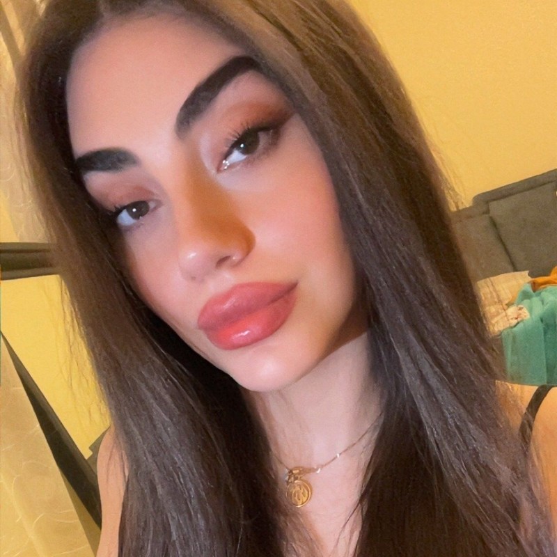 Dr RiMa Bashar Ajib (@rima.ajib1) | Snapchat Stories, Spotlight & Lenses