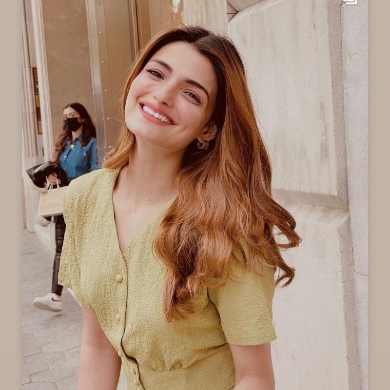 Robina Khan (robinakhan1902) Snapchat Stories, Spotlight & Lenses