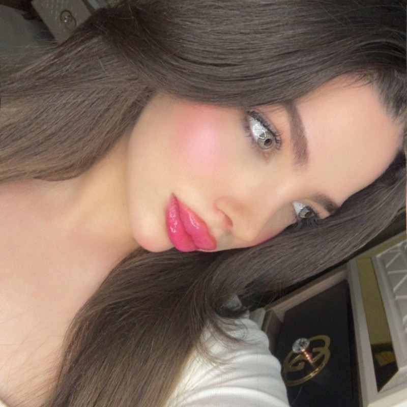 ROZANA (@roroza1702) | Snapchat Stories, Spotlight & Lenses