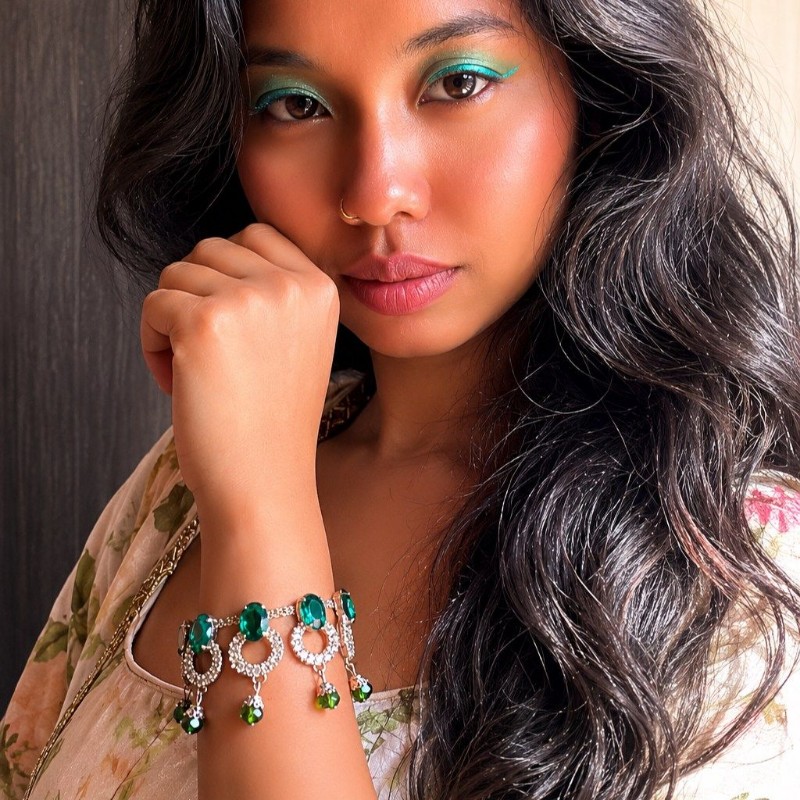 Roshni Api Roshni (@roshni_rana75) | Snapchat Stories, Spotlight & Lenses
