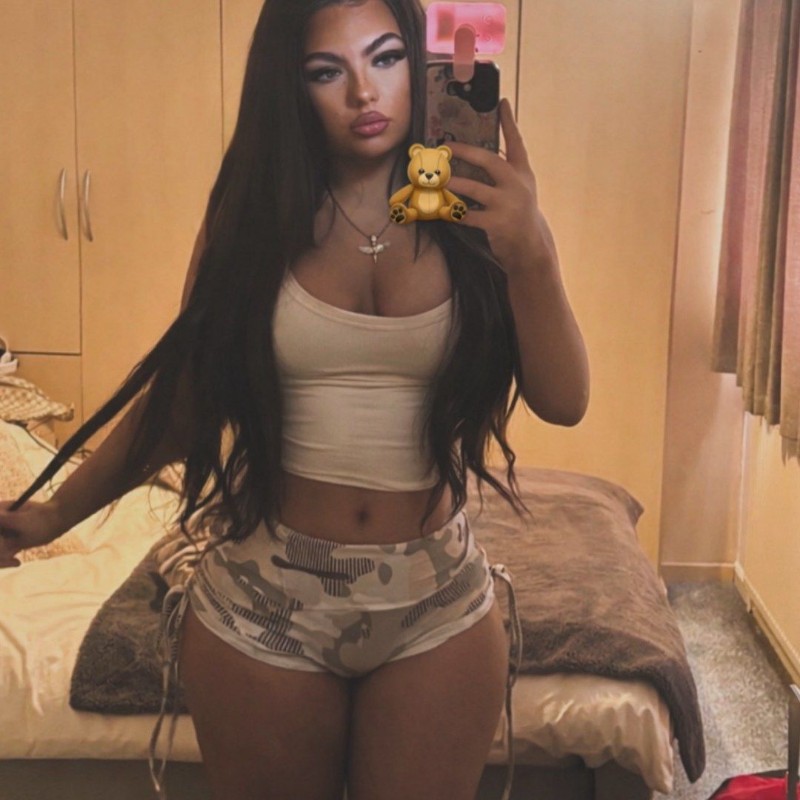 𝐑.𝐒🎀 (@ruby_smithxonew) | Snapchat Stories, Spotlight & Lenses