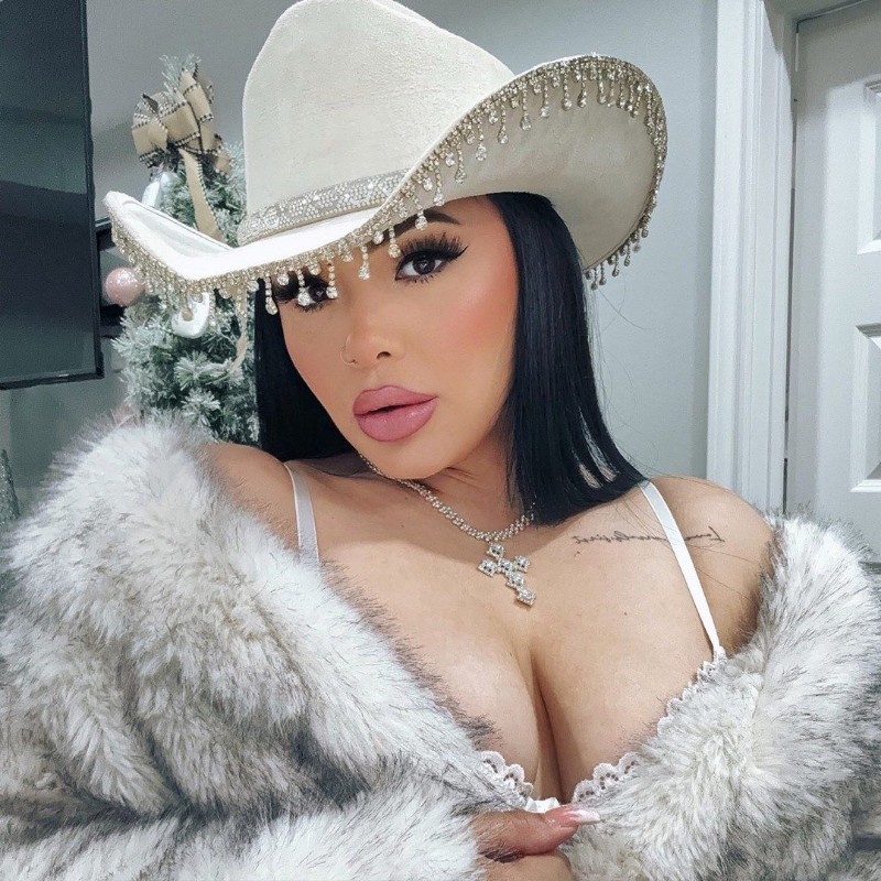 Ruby (@ruubyy_xoxo) | Snapchat Stories, Spotlight & Lenses