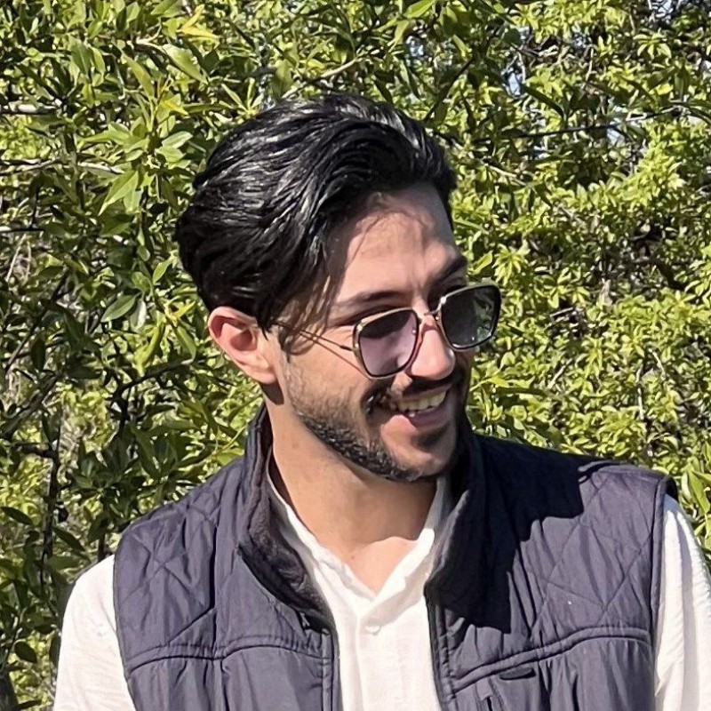 𝐑𝐔𝐙𝐇 | شُمـسًٌُُ ☀️ (@ruzh.m) | Snapchat Stories, Spotlight & Lenses