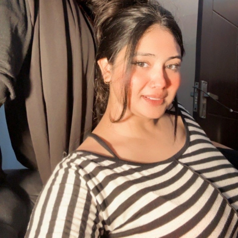 Saima Saeed (@sahibaimmo) | Snapchat Stories, Spotlight & Lenses