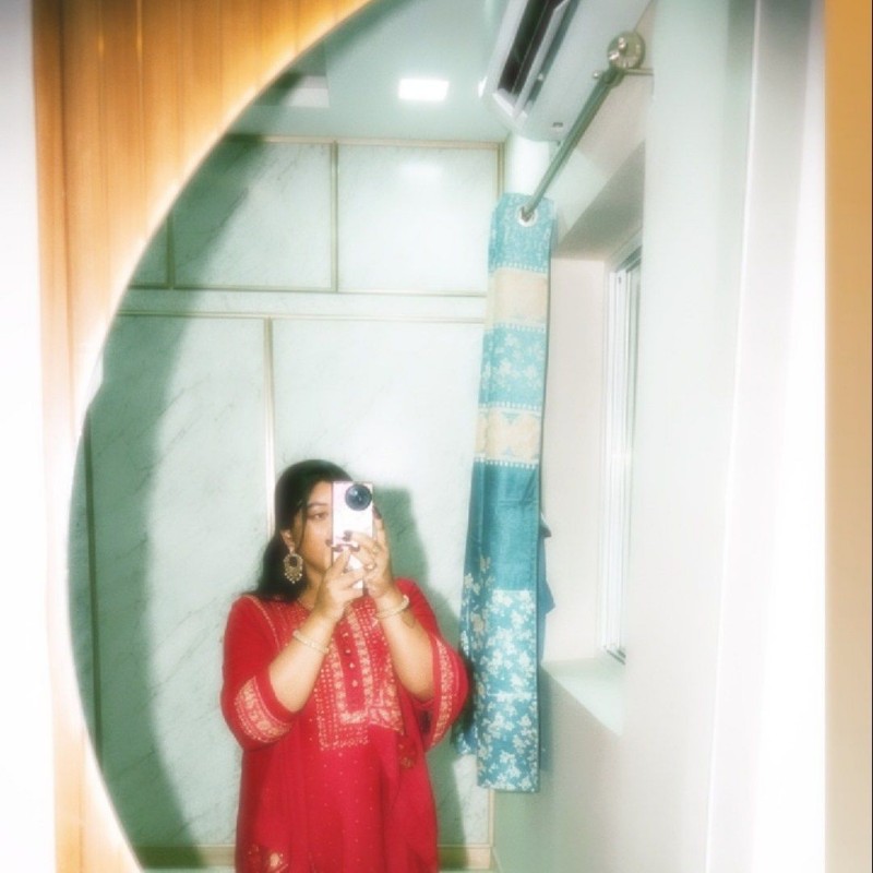 Sahrish (@sahrish_shaik) | Snapchat Stories, Spotlight & Lenses