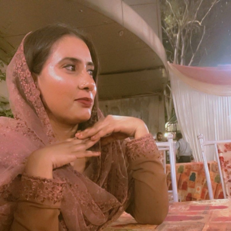 Samina Samina (@saminasamin4501) | Snapchat Stories, Spotlight & Lenses