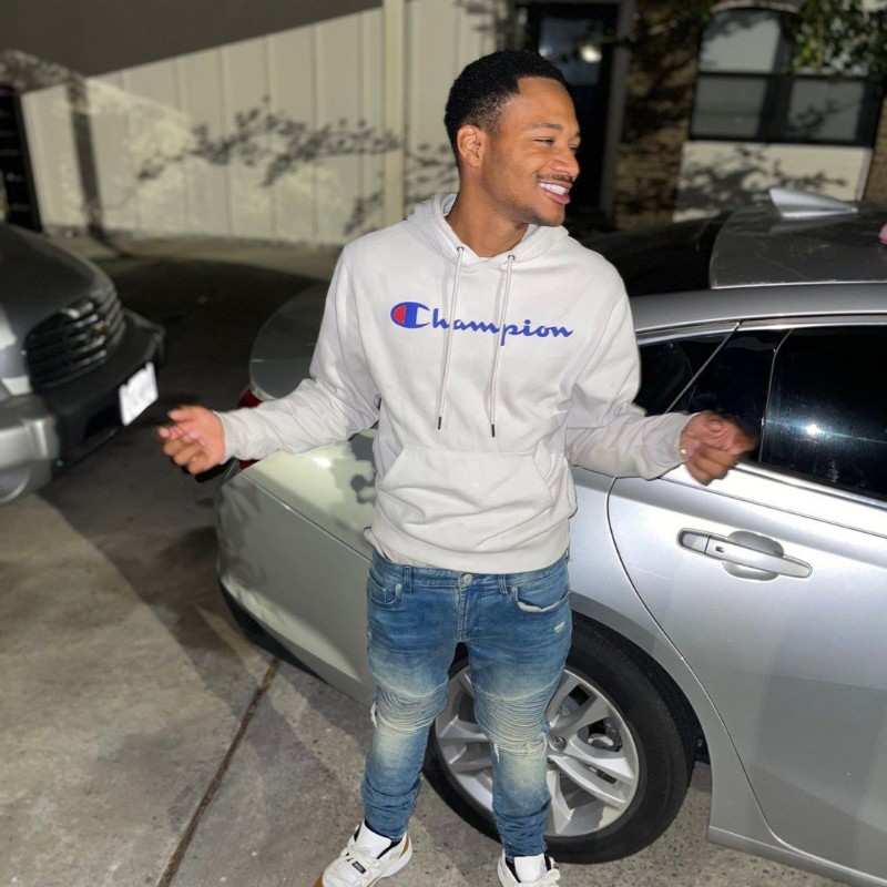 Shawn 💰♿️ (savageeshawnn) Snapchat Stories, Spotlight & Lenses