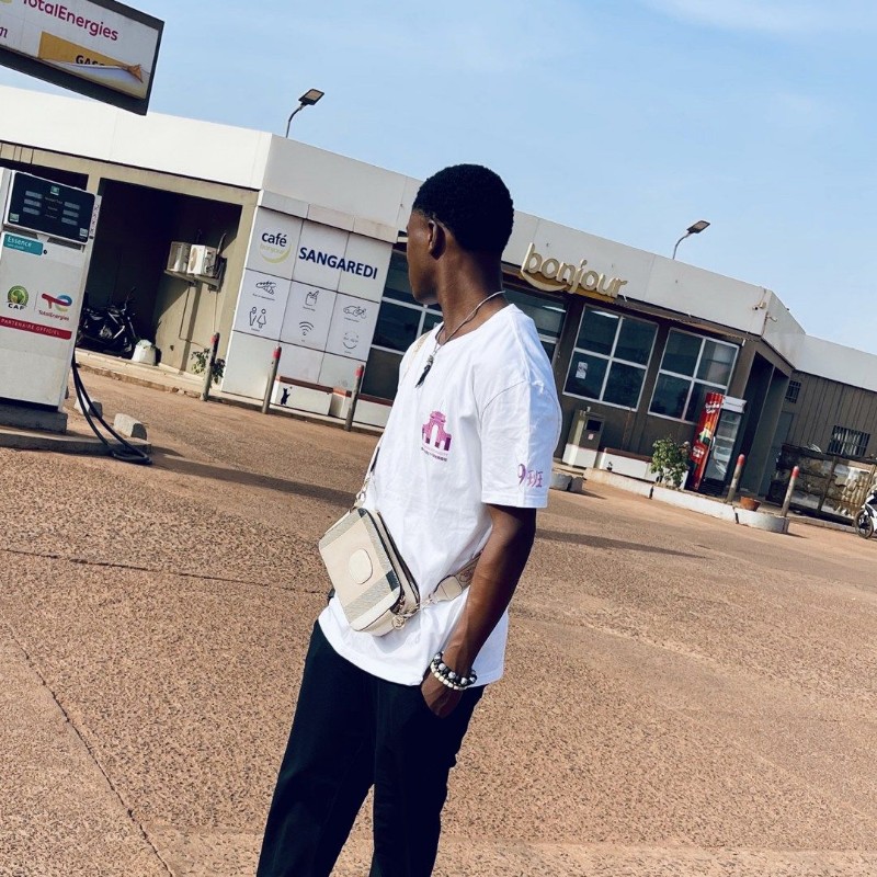 Cheick Ba Sekouba Cheick Camara (@sekoubacheck) | Snapchat Stories, Spotlight and ...