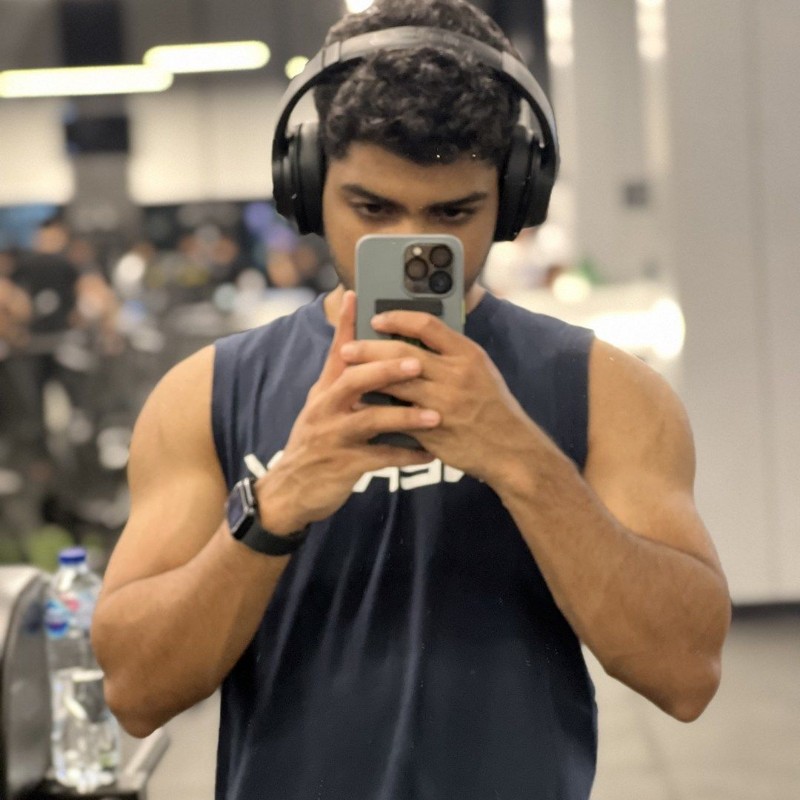 Meshal Ali🦅. (@sh3oole_24) | Snapchat Stories, Spotlight & Lenses