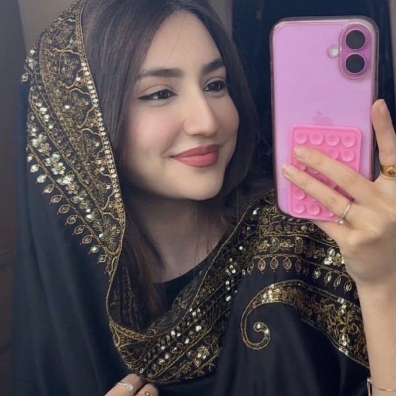 Sidra Khan (@sidra01khan) | Snapchat Stories, Spotlight & Lenses