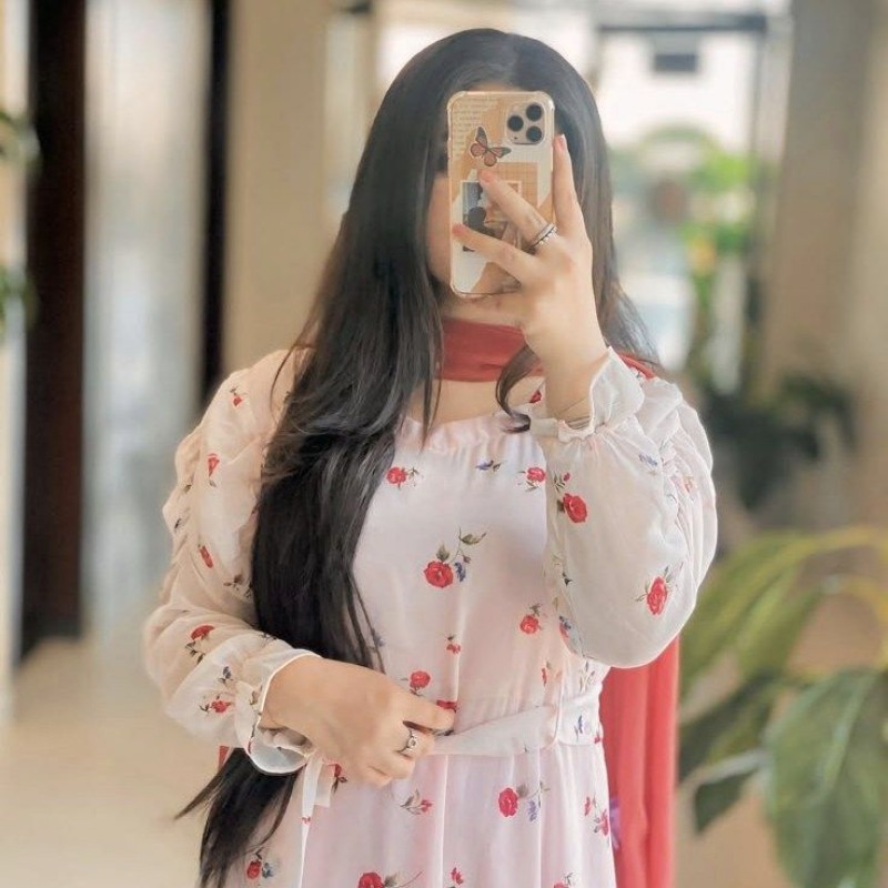 Sidra Malik (@sidra31623305) | Snapchat Stories, Spotlight & Lenses