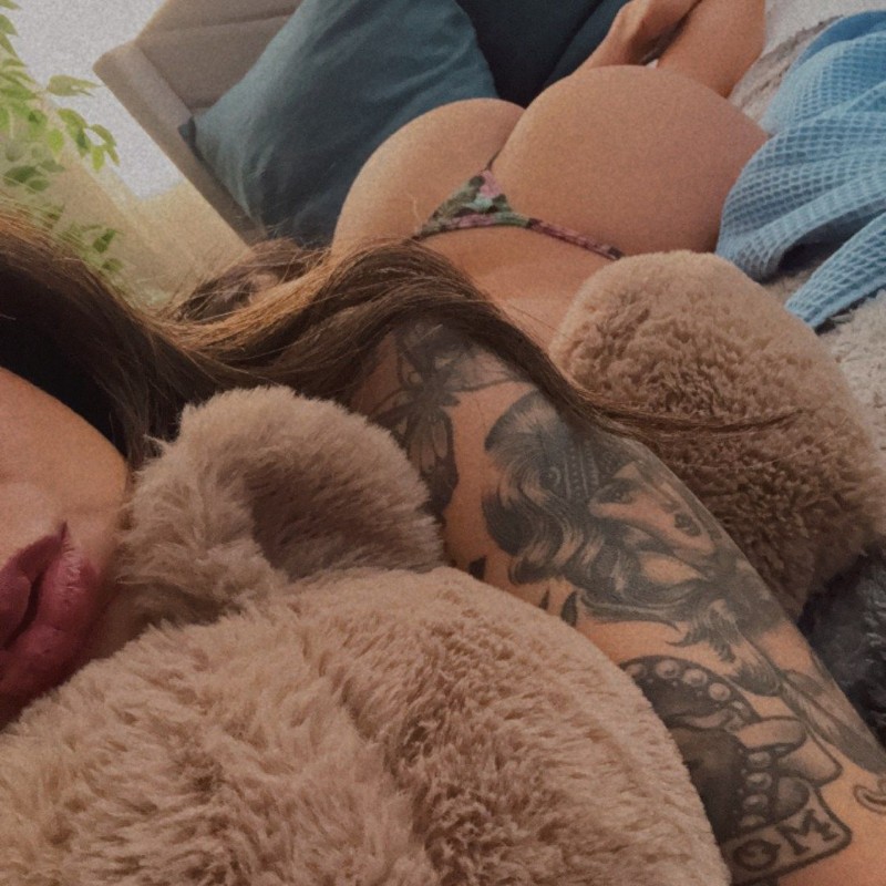 sloane sabbath (@sloane.sabbath) Snapchat Stories, Spotlight & Lenses