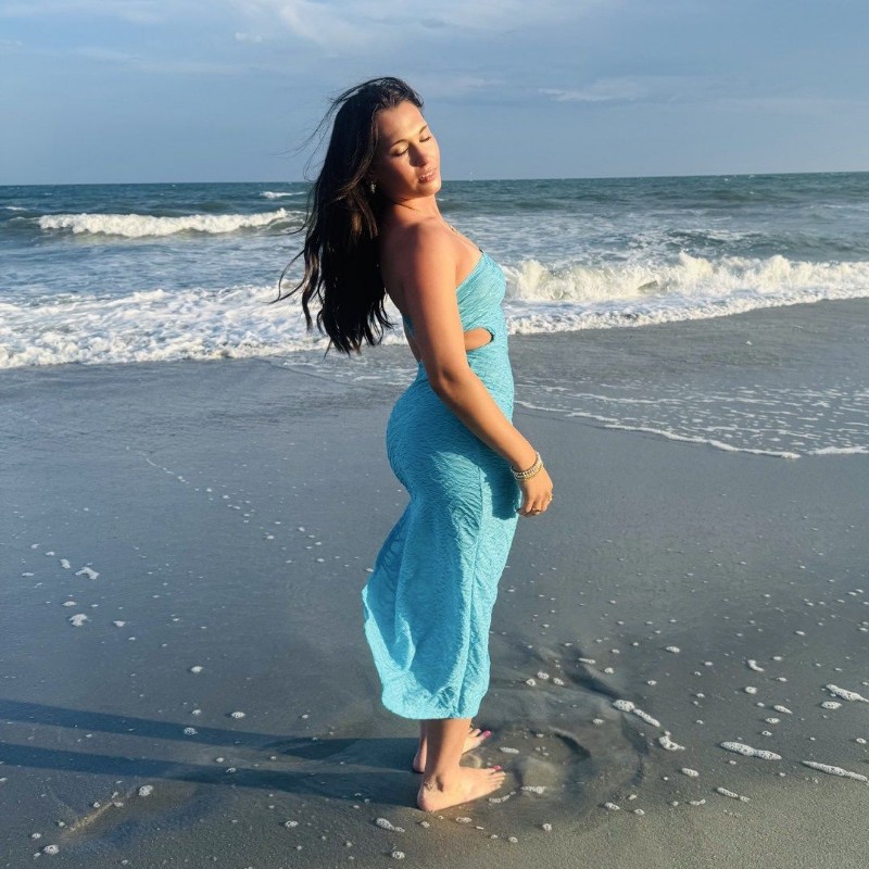 Emma (socceremmabrown) Snapchat Stories, Spotlight & Lenses