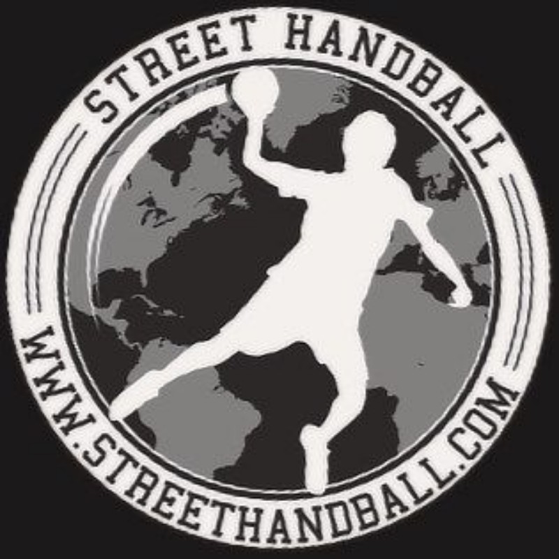 Spotlight: The Dynamics of Beach Handball