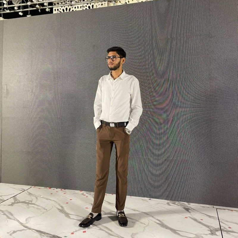 Subhan Shakeel (@subhans20243657) | Snapchat Verhalen, Spotlight en Lenzen