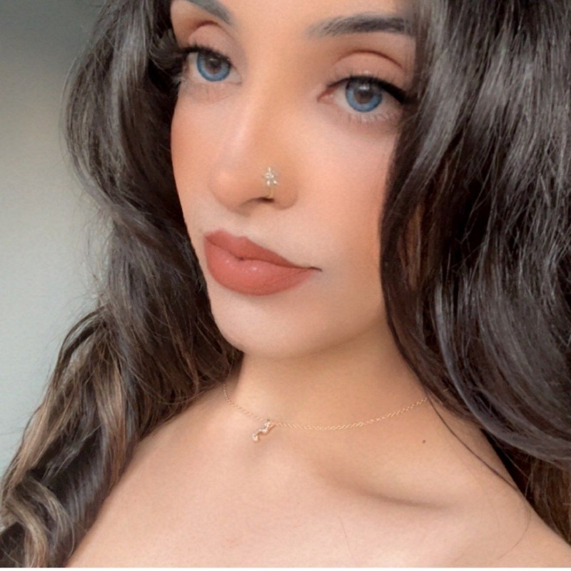 Samrina (@sxmrinx) | Snapchat Stories, Spotlight & Lenses