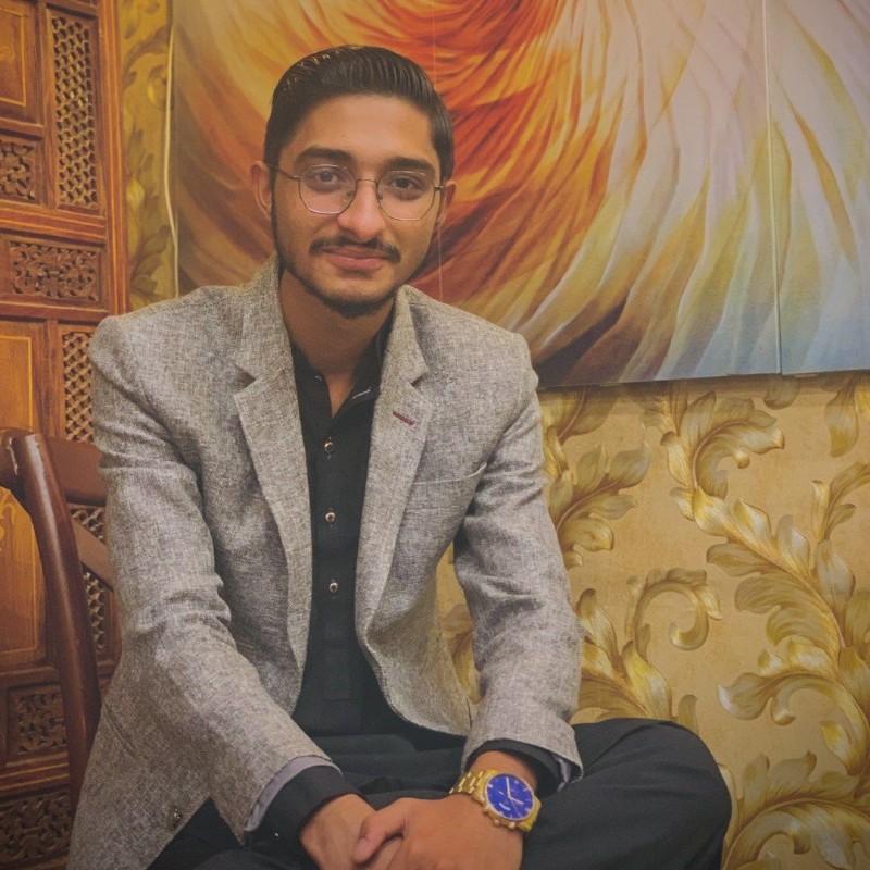 Tanzeel Ashraf (@t_ashraf2006) | Snapchat Stories, Spotlight & Lenses