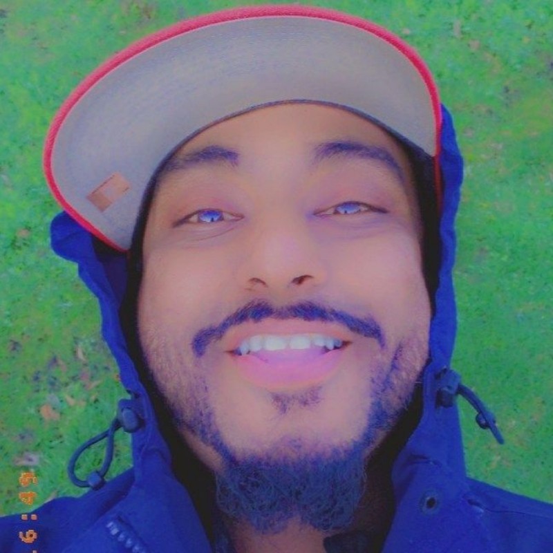 TeK Velji (tek420) Snapchat Stories, Spotlight & Lenses