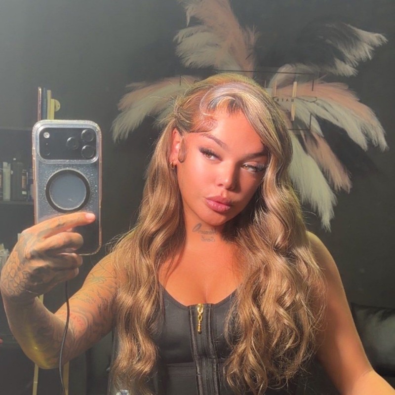 Kayla Thayla (thekaylathayla) Snapchat Stories, Spotlight & Lenses
