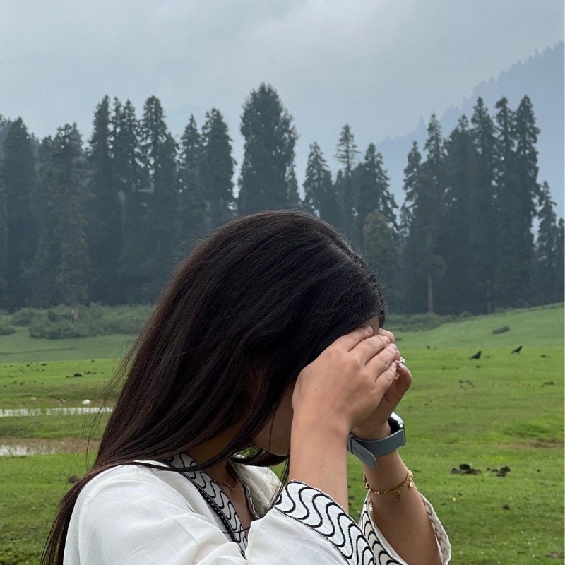 Madiha_lone🇮🇳 (@themadihalateef) | Snapchat Stories, Spotlight & Lenses