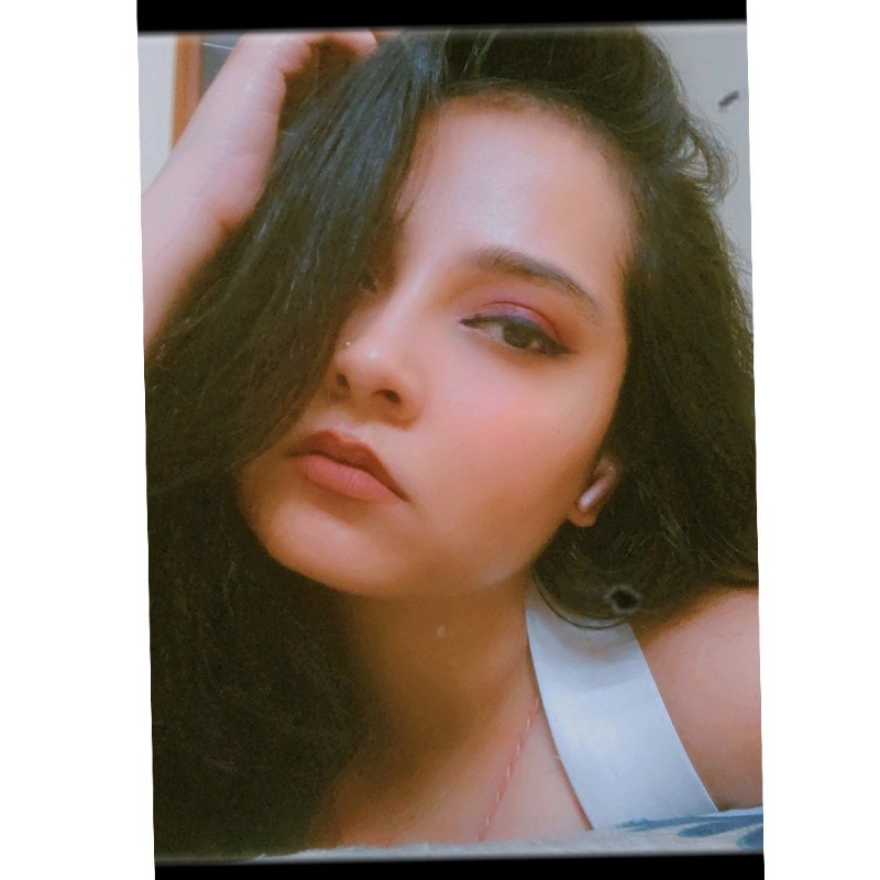 Muskaan Sharma (@themarwadichiqu) | Snapchat Stories, Spotlight & Lenses