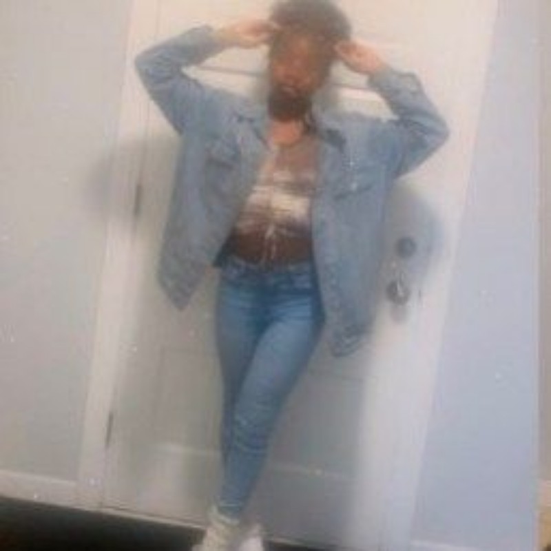 Theylove_tank 💕 . (theylove_tank) Snapchat Stories, Spotlight & Lenses