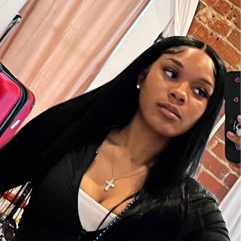 ari 💋 🧚🏽♀️ (@theylovedayyy) | Snapchat Stories, Spotlight & Lenses