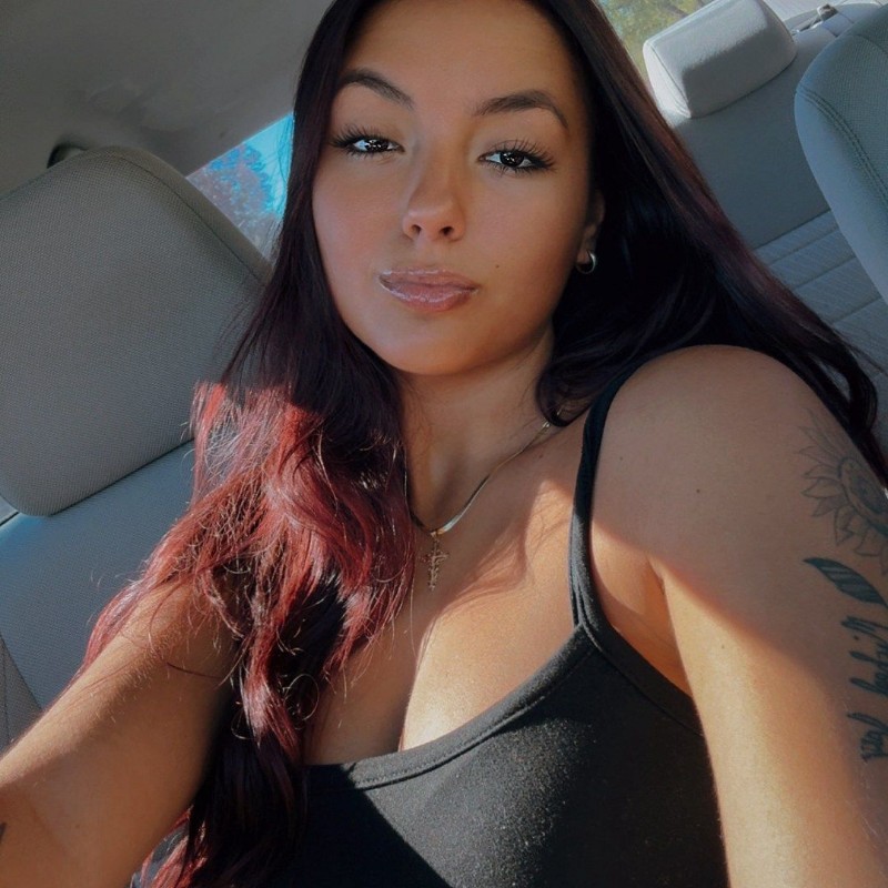 tori cameron ( torilee_44) Snapchat Stories, Spotlight & Lenses