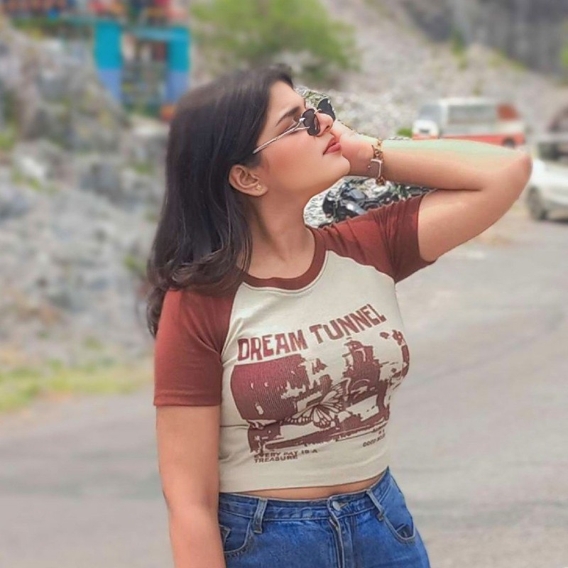 वर्षा मिश्रा🕉 (@versha_mishra02) | Snapchat Stories, Spotlight & Lenses