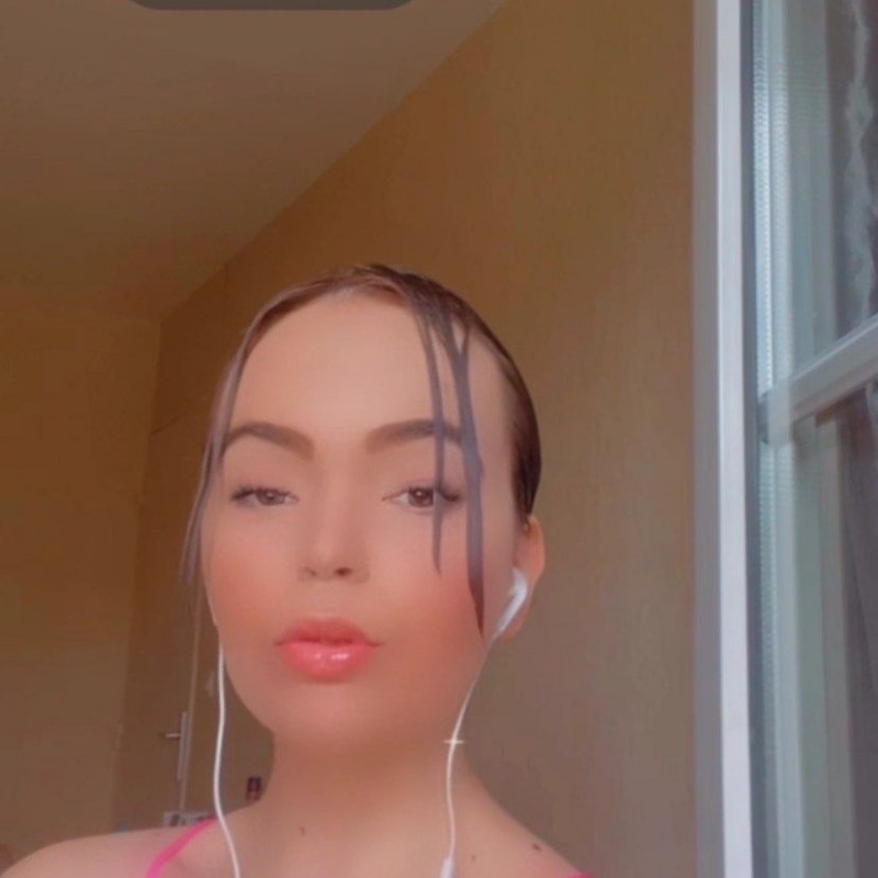 Vivi ️🇵🇹 (@vivi-portugaise) | Snapchat Stories, Spotlight & Lenses