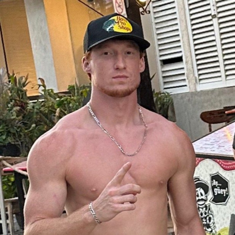 Will Hartzell (@willhartzell) | Snapchat Stories, Spotlight & Lenses